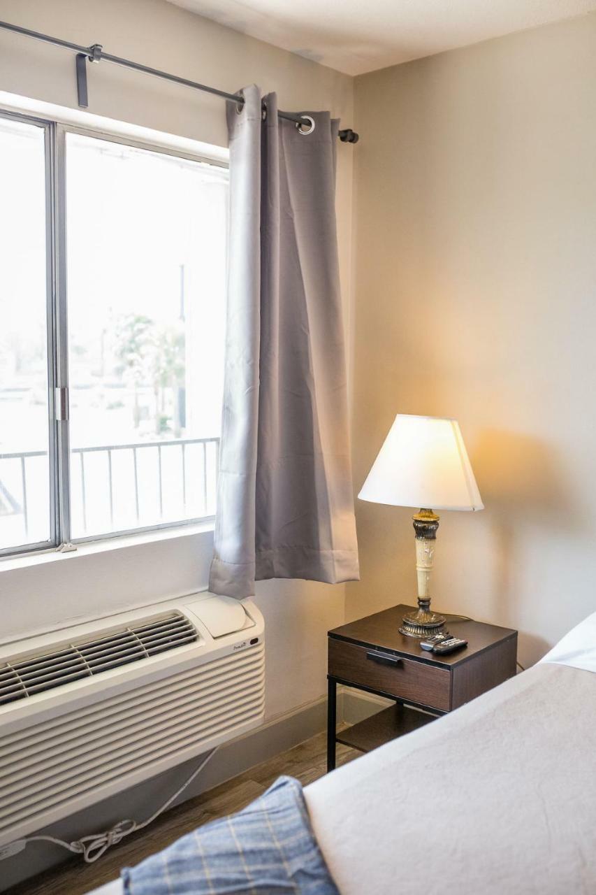 Merit Inn And Suites Beaumont Buitenkant foto